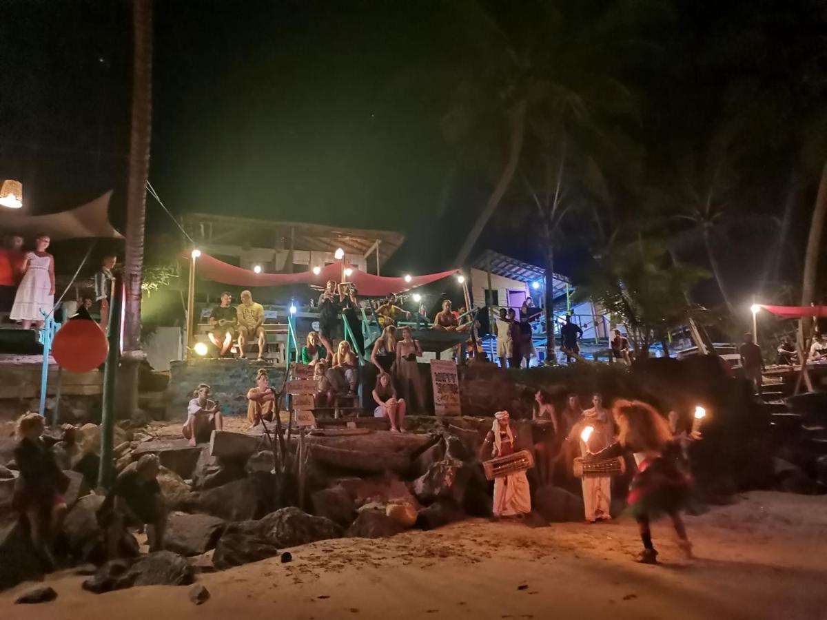 Smile Beach Home Galle Buitenkant foto