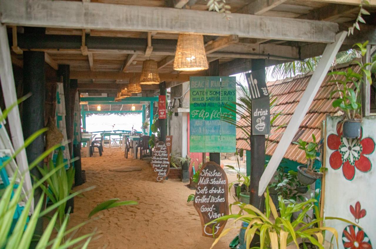Smile Beach Home Galle Buitenkant foto