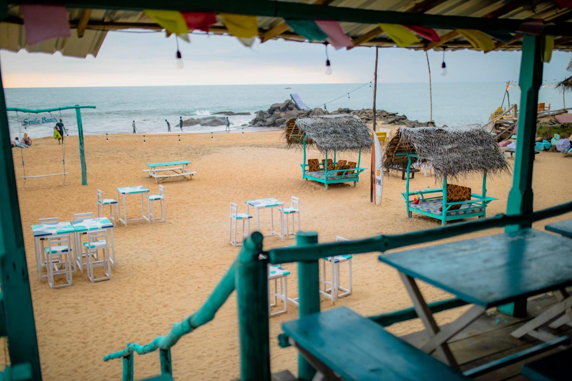 Smile Beach Home Galle Buitenkant foto