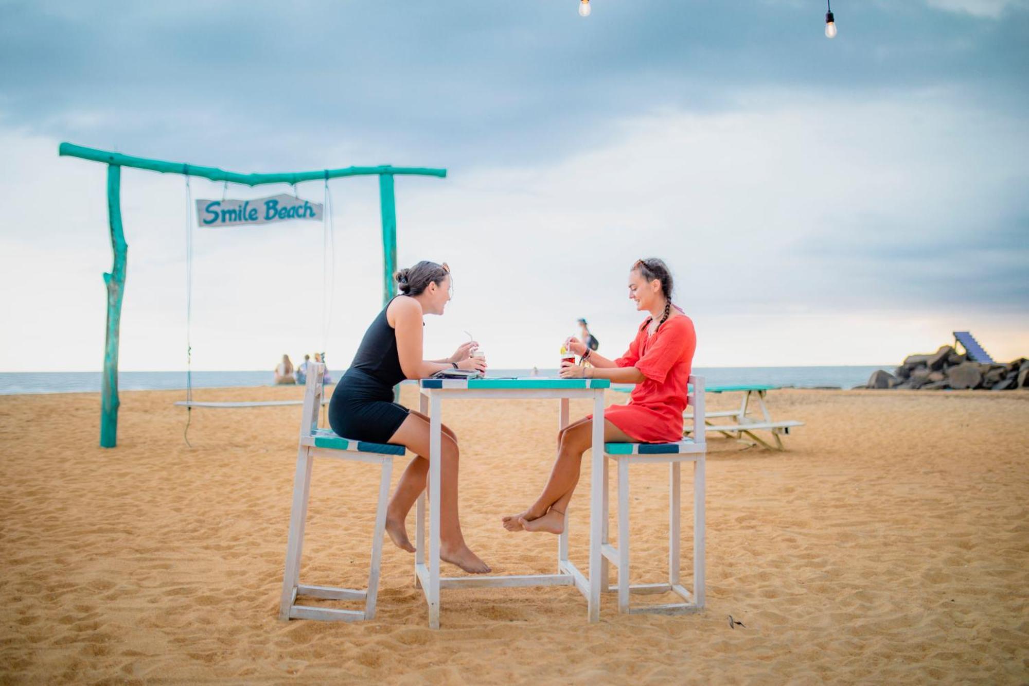 Smile Beach Home Galle Buitenkant foto